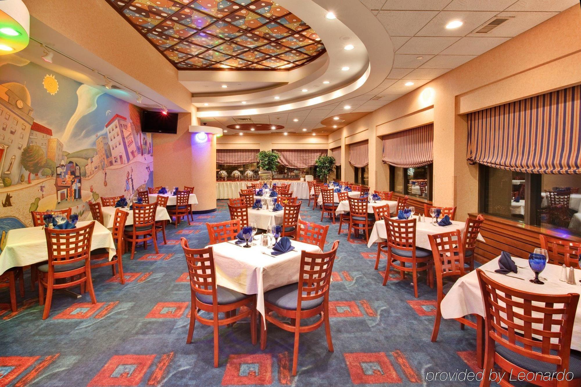 Holiday Inn Hotel & Suites Warren By Ihg Exterior photo